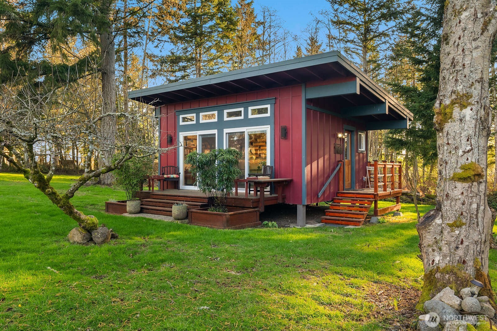 10519 SW 188th Street , Vashon, WA 98070