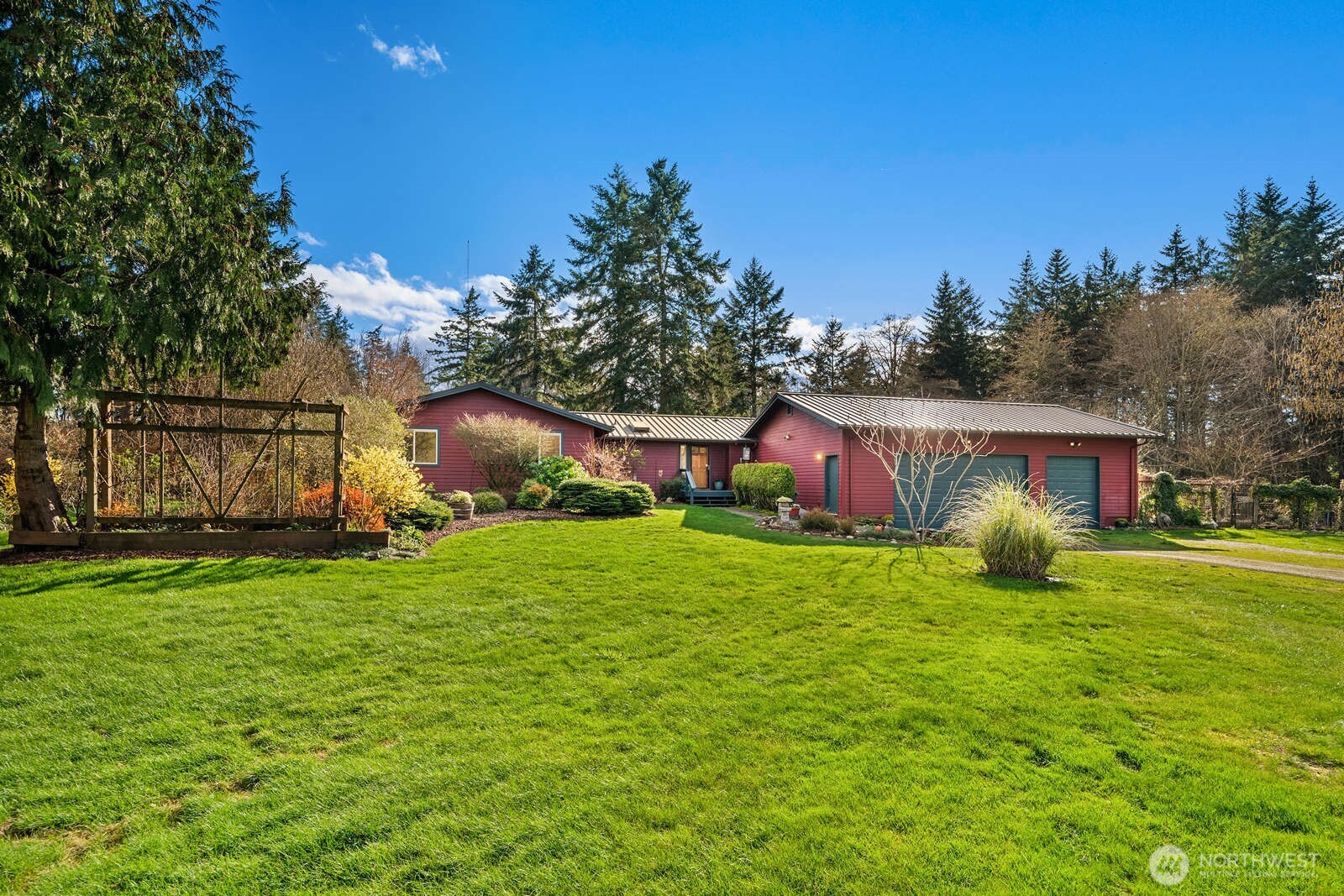 10519 SW 188th Street , Vashon, WA 98070