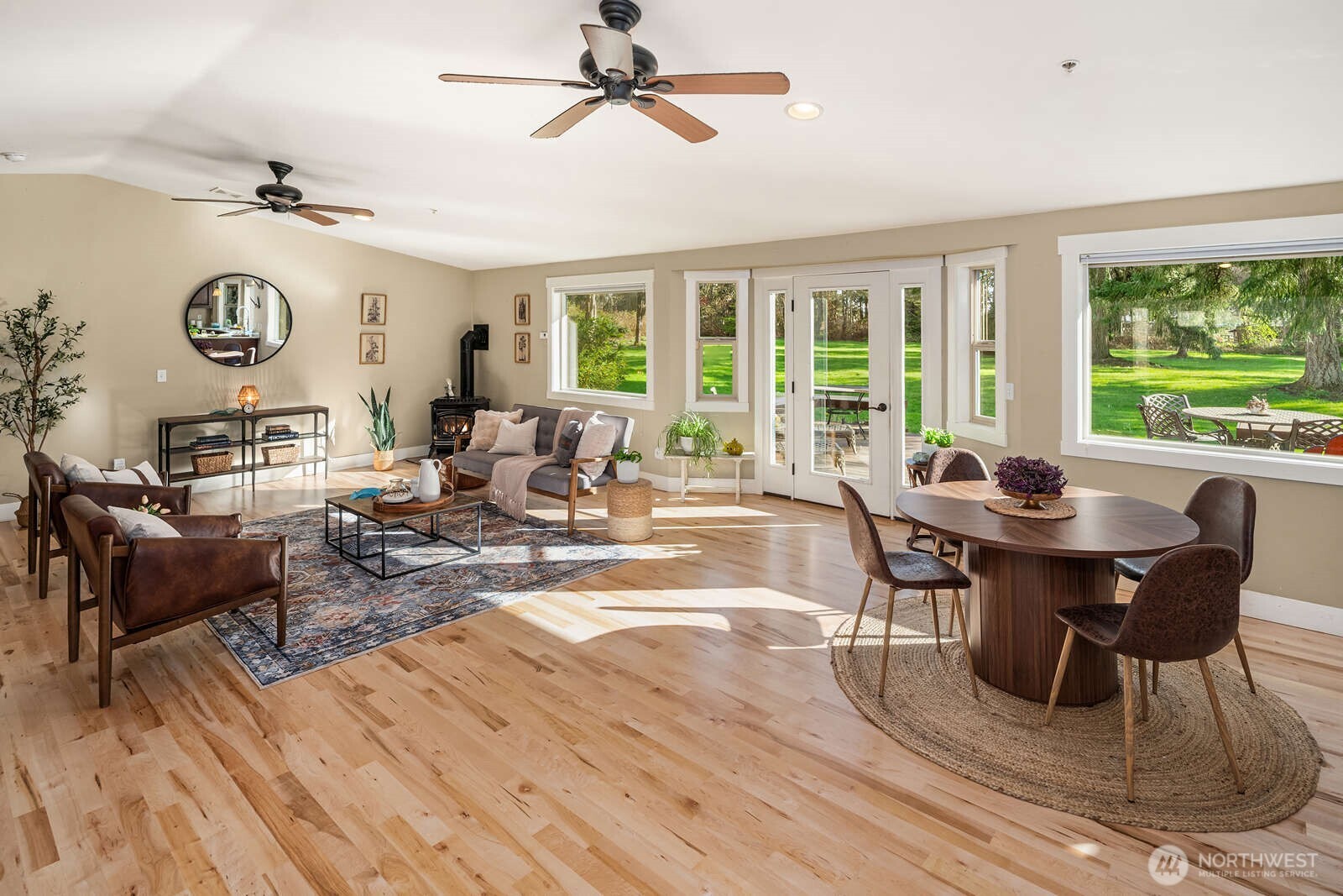 10519 SW 188th Street , Vashon, WA 98070