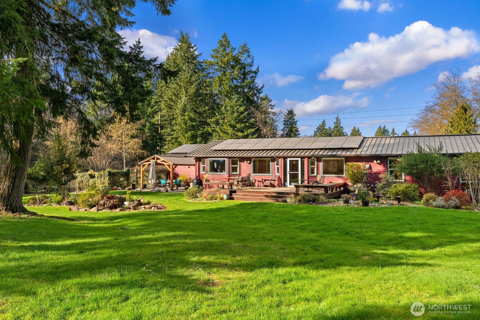 10519 SW 188th Street , Vashon, WA 98070