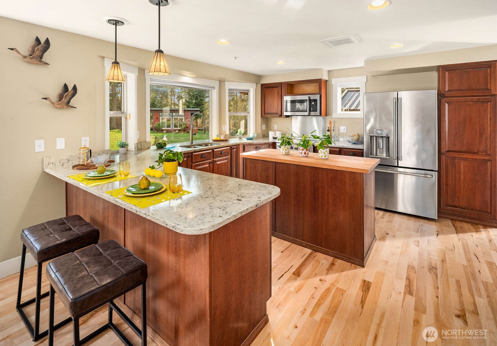 10519 SW 188th Street , Vashon, WA 98070