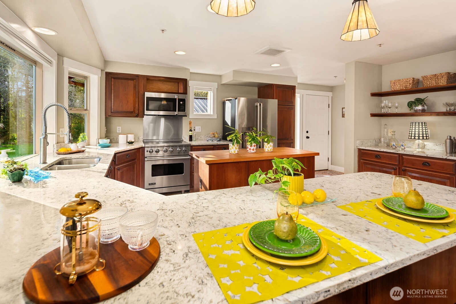 10519 SW 188th Street , Vashon, WA 98070