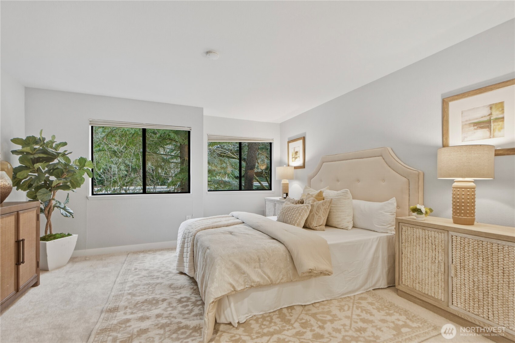 1354 Bellevue Way NE #4, Bellevue, WA 98004