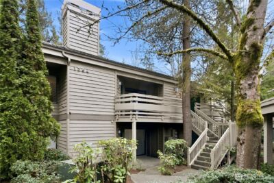 1354 Bellevue Way NE #4, Bellevue, WA 98004 - Photo 3