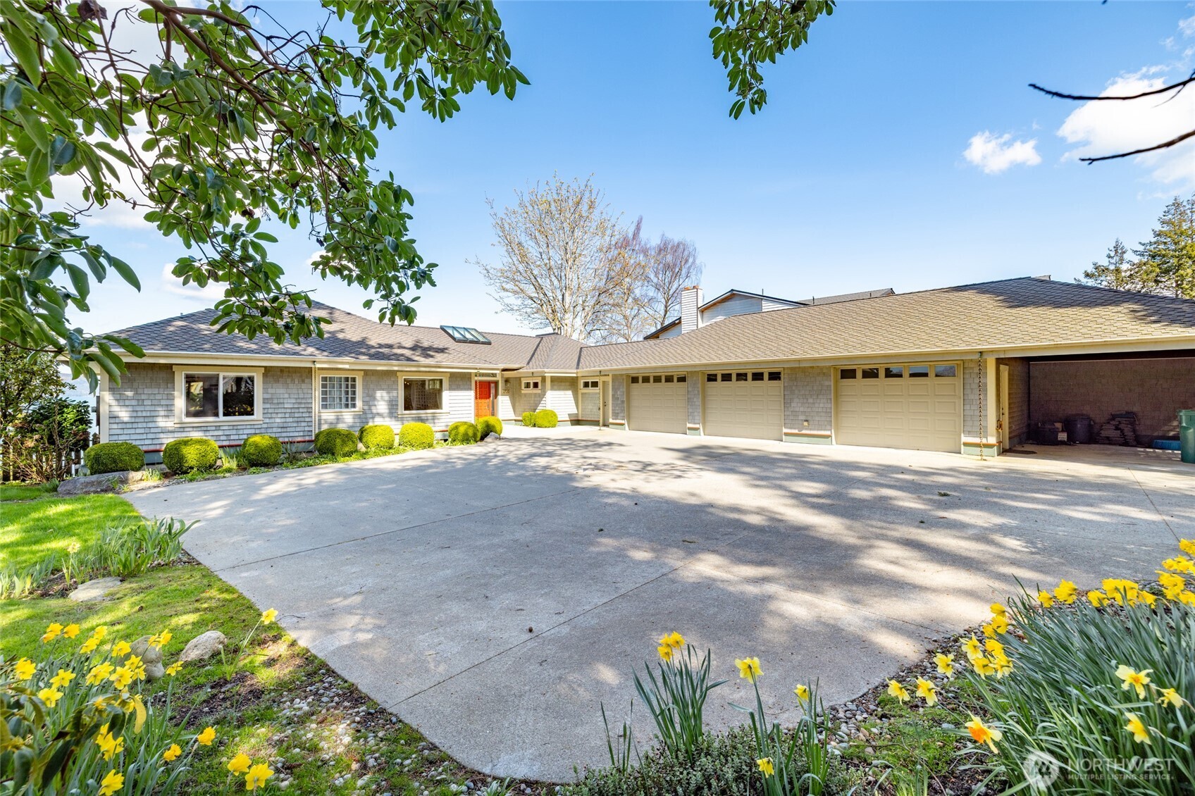 2720 Oakes Avenue , Anacortes, WA 98221