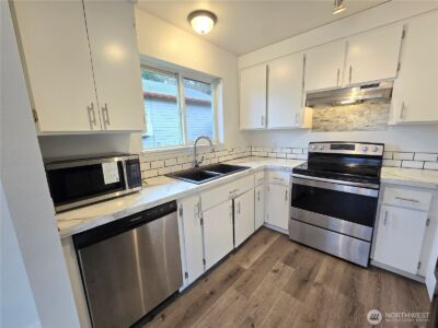 1812 W 12th Street , Port Angeles, WA 98363 - Photo 12