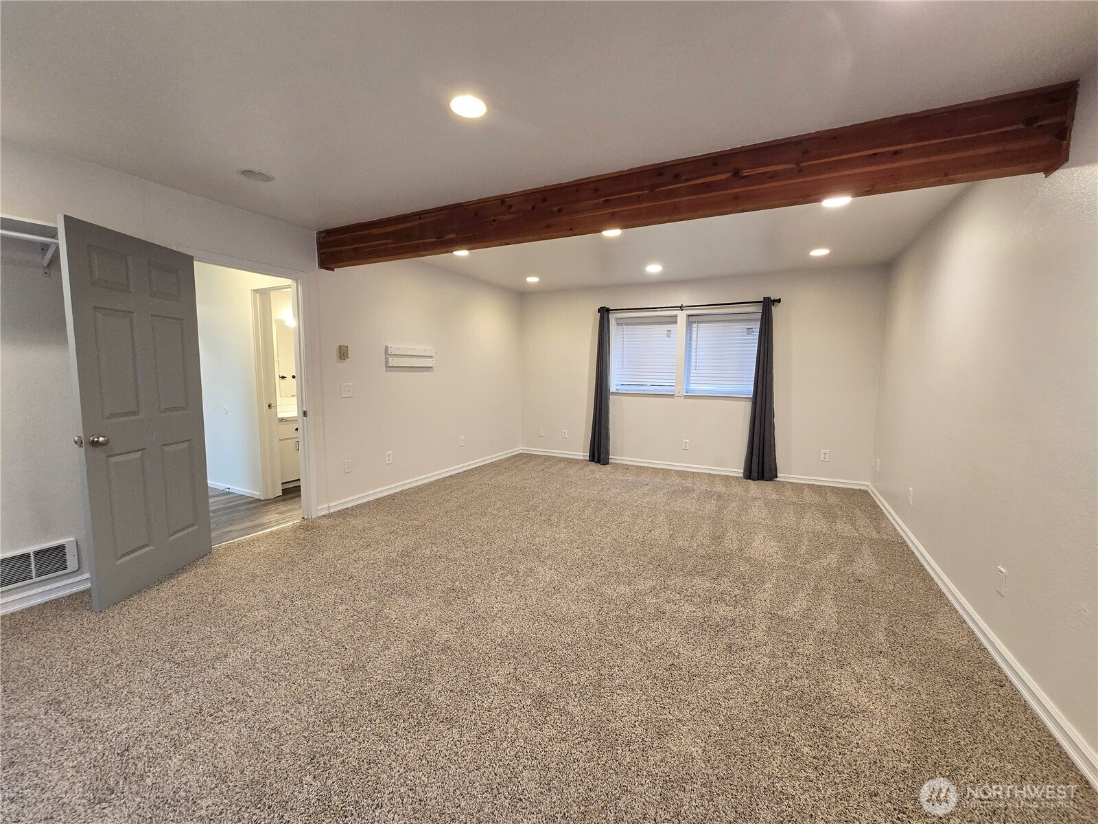 1812 W 12th Street , Port Angeles, WA 98363