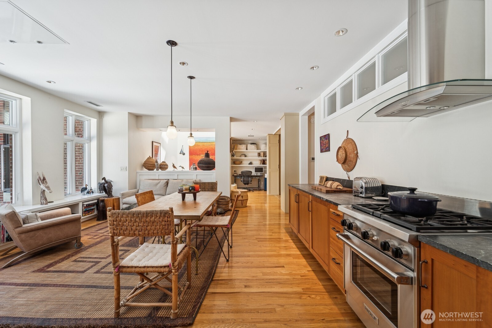 2809 1/2 Mount Rainier Drive S #4, Seattle, WA 98144