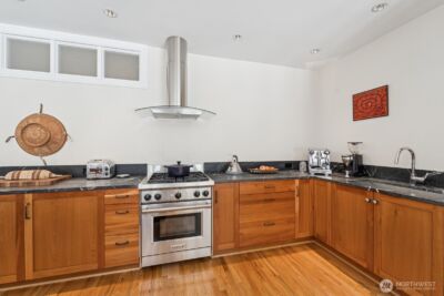 2809 1/2 Mount Rainier Drive S #4, Seattle, WA 98144 - Photo 9