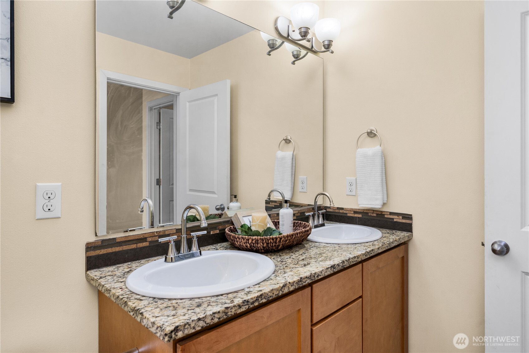 16528 2nd Park SE, Bothell, WA 98012-4959