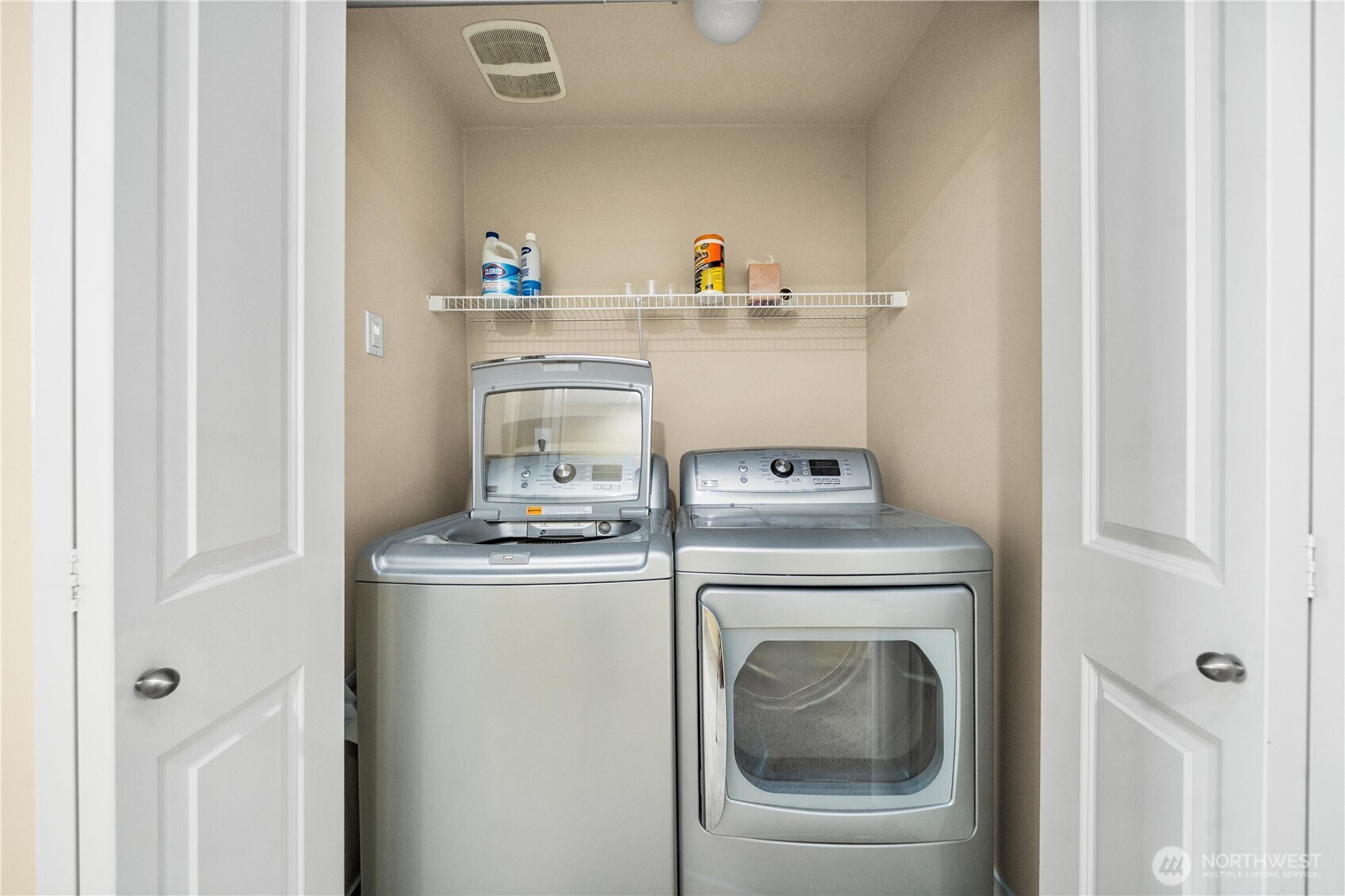 16528 2nd Park SE, Bothell, WA 98012-4959