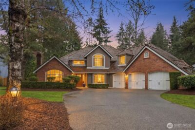 25711 SE 31st Place , Sammamish, WA 98075