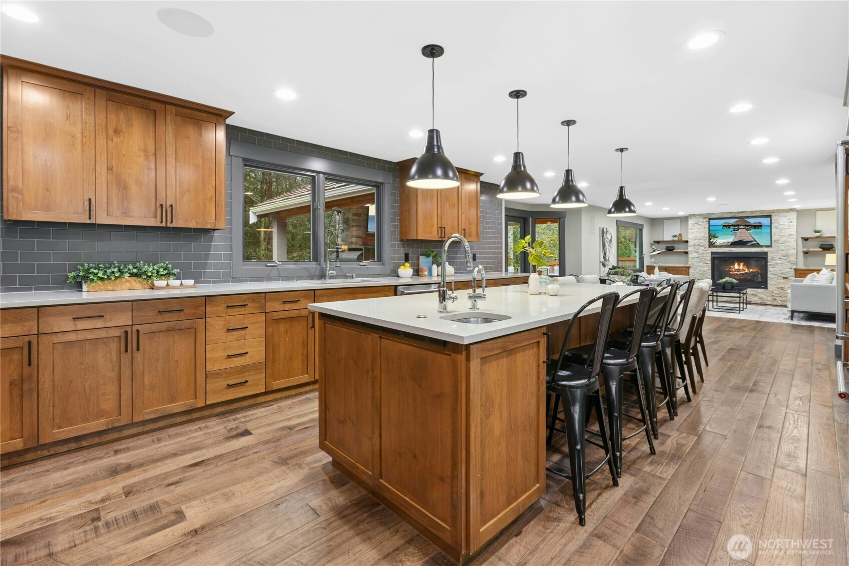 25711 SE 31st Place , Sammamish, WA 98075