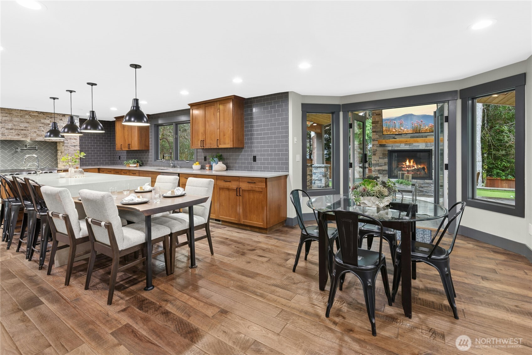 25711 SE 31st Place , Sammamish, WA 98075