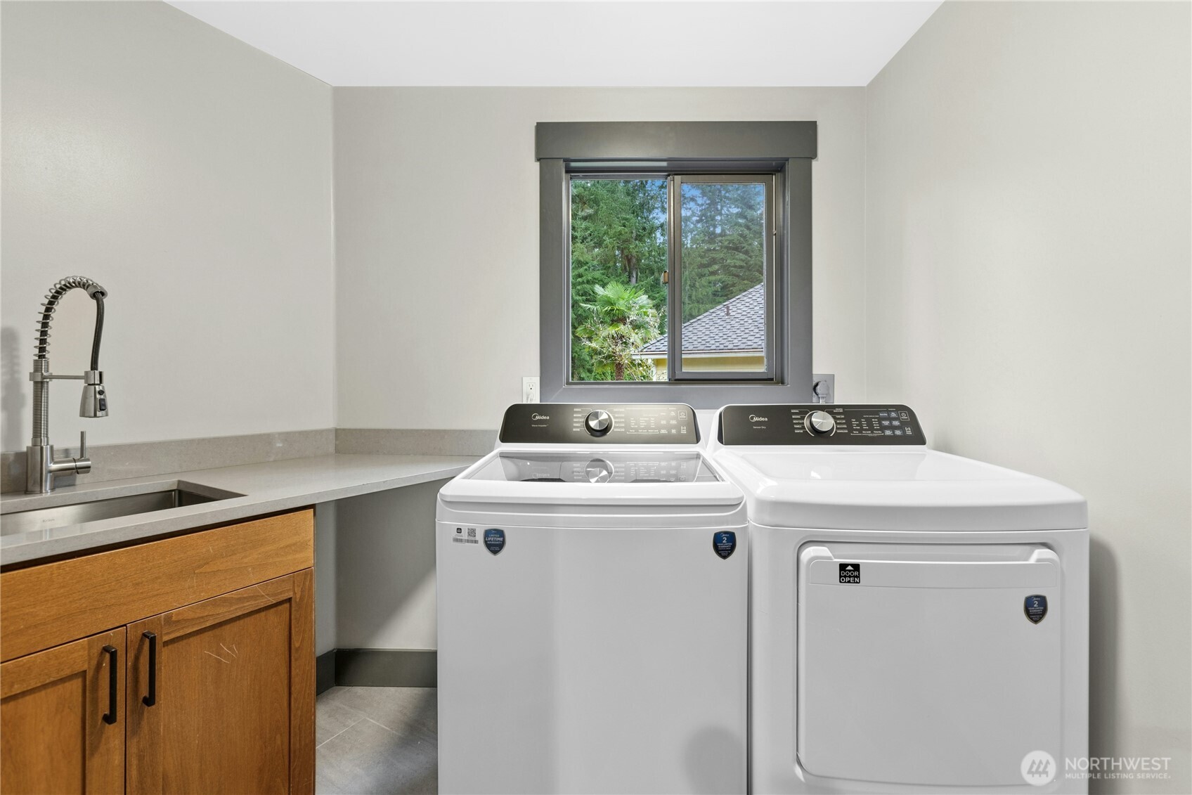 25711 SE 31st Place , Sammamish, WA 98075