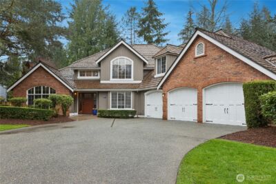 25711 SE 31st Place , Sammamish, WA 98075 - Photo 2