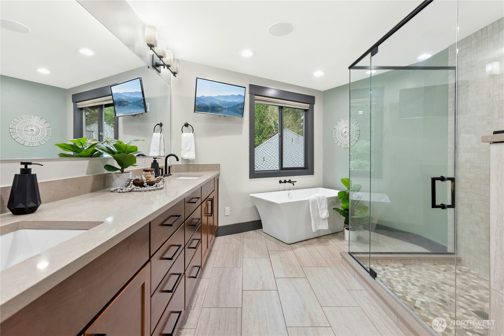 25711 SE 31st Place , Sammamish, WA 98075