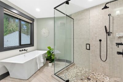 25711 SE 31st Place , Sammamish, WA 98075 - Photo 24