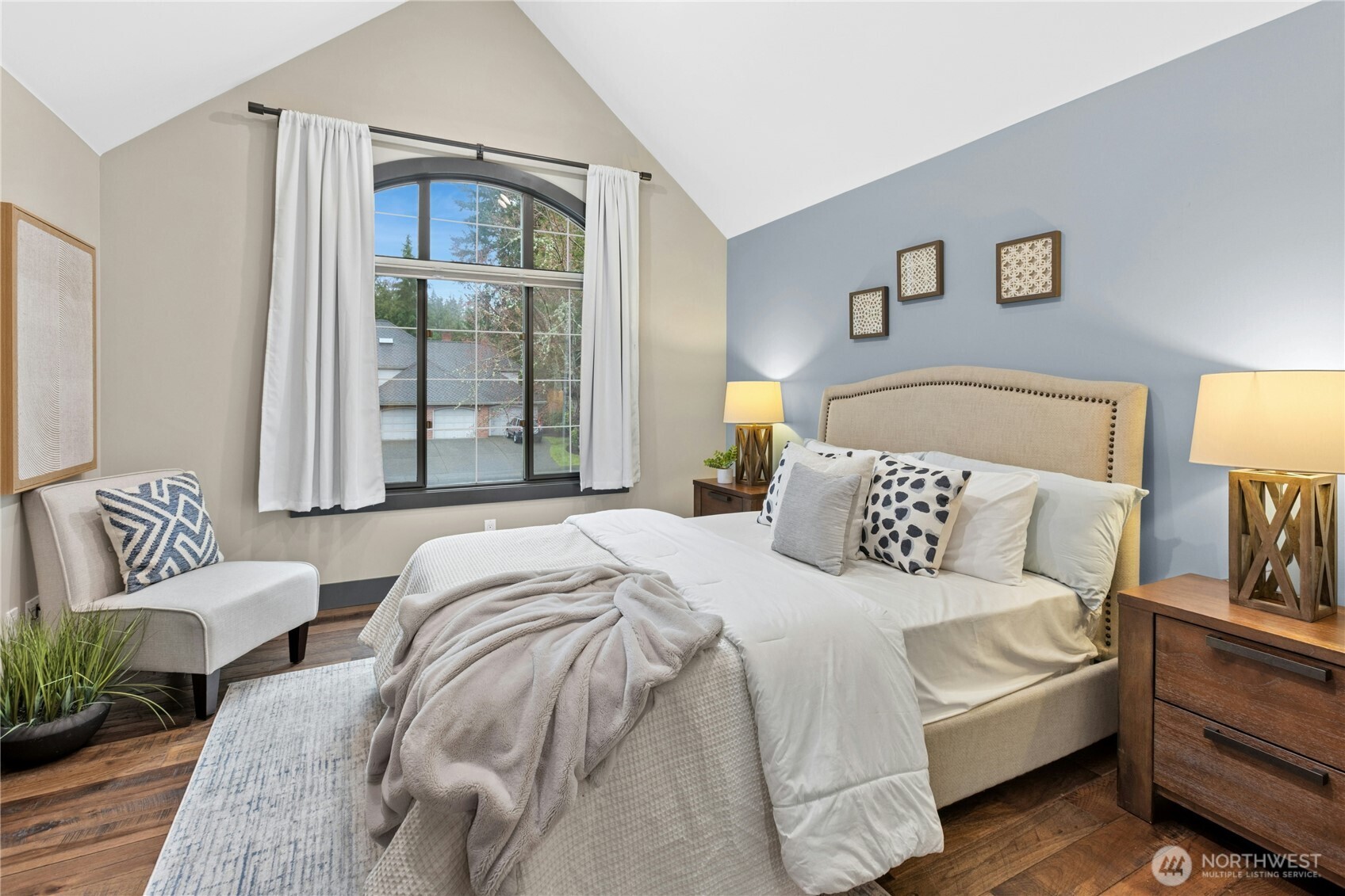25711 SE 31st Place , Sammamish, WA 98075