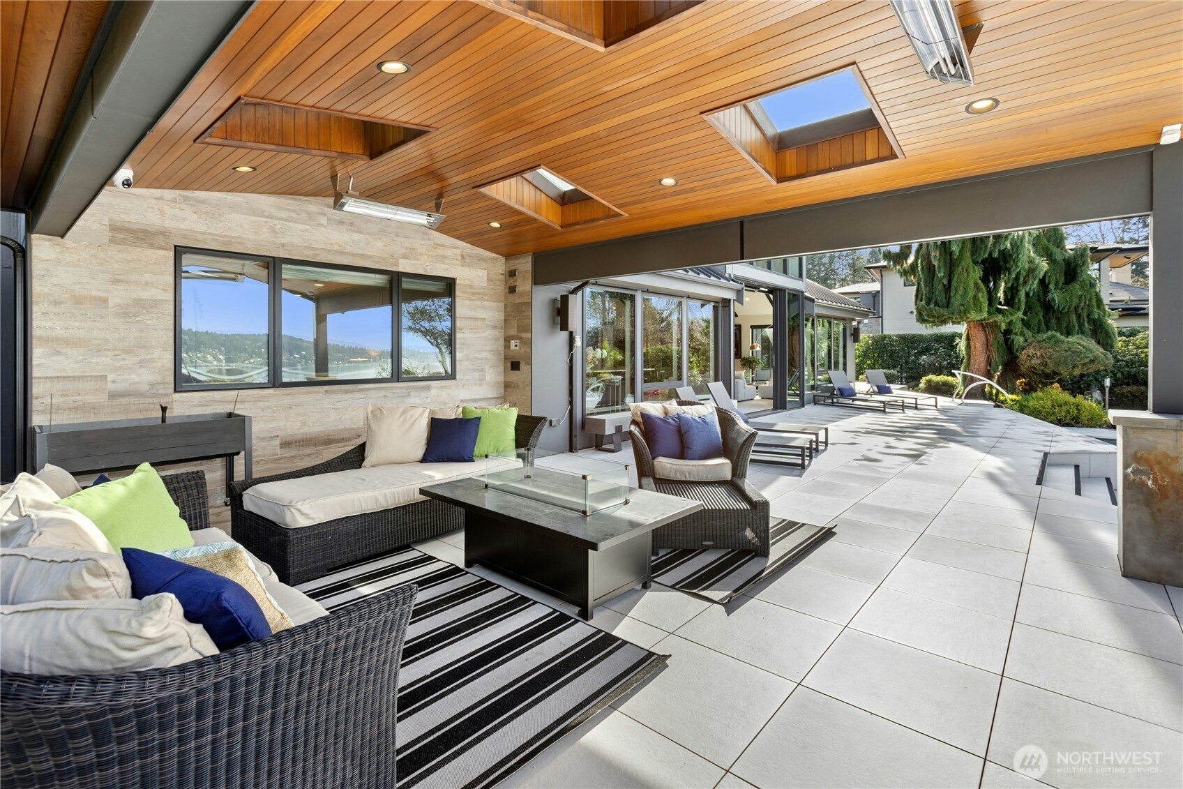 70 Cascade Ky , Bellevue, WA 98006