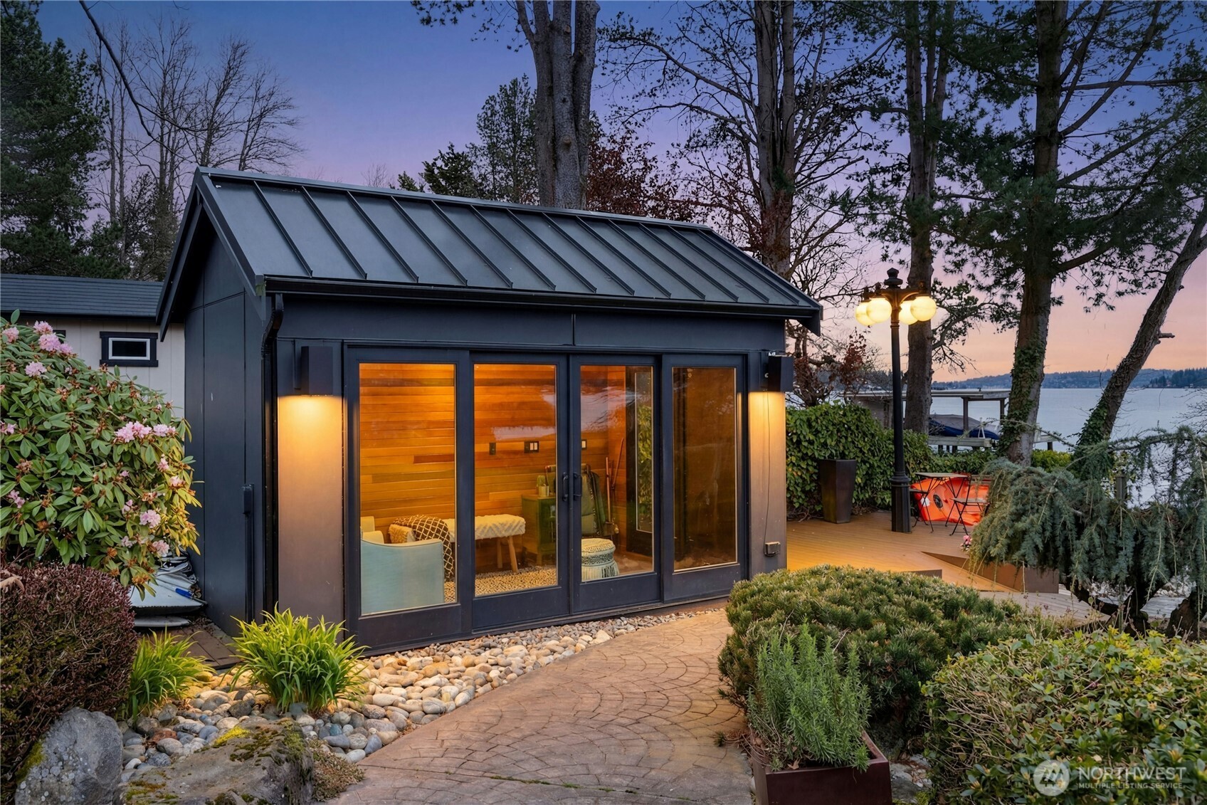 70 Cascade Ky , Bellevue, WA 98006