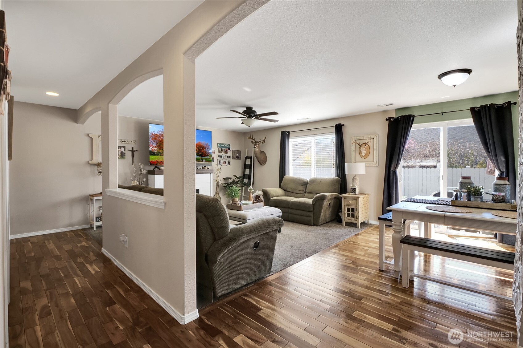 1407 E Crossroads Drive , Moses Lake, WA 98837