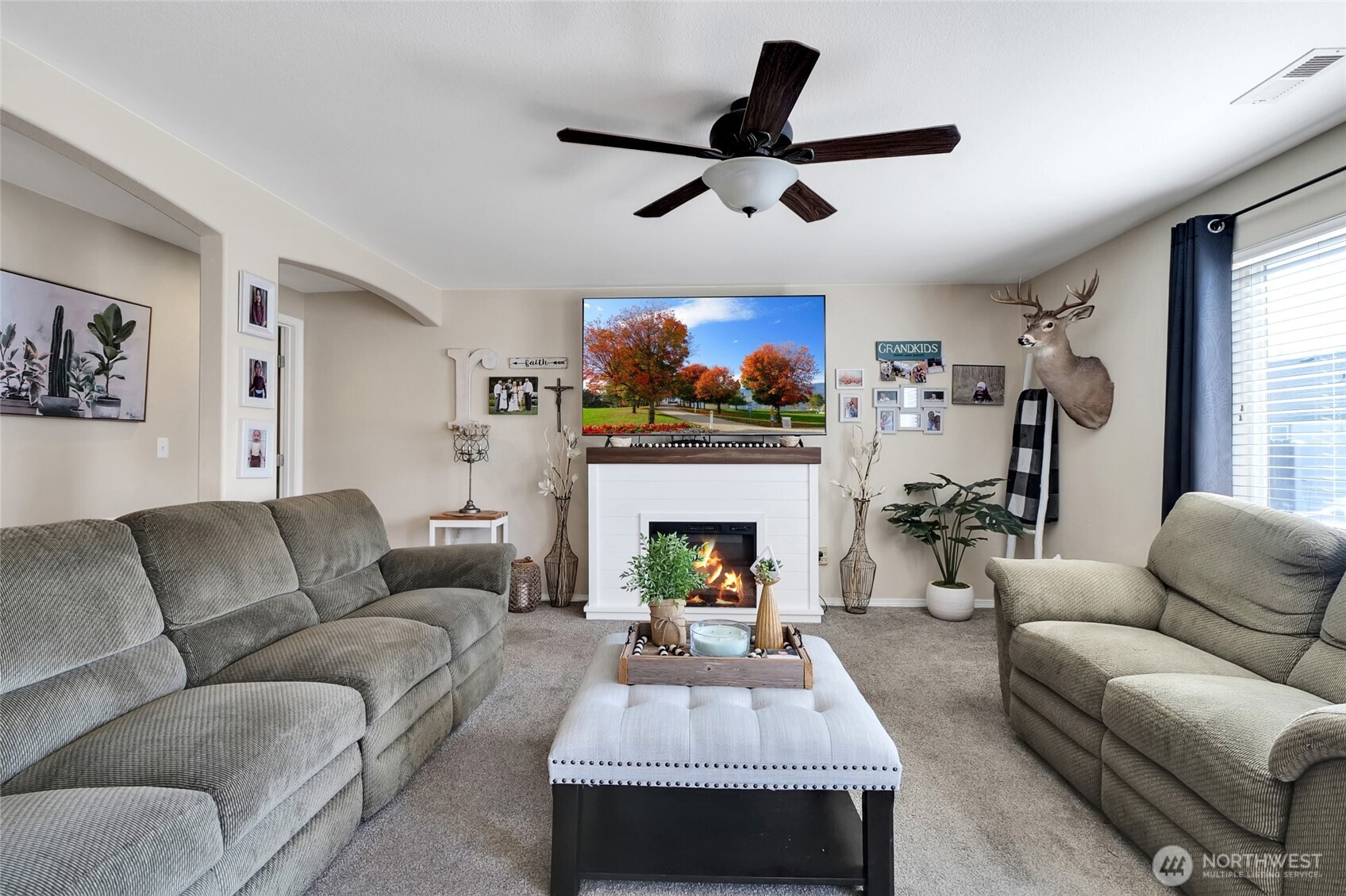 1407 E Crossroads Drive , Moses Lake, WA 98837