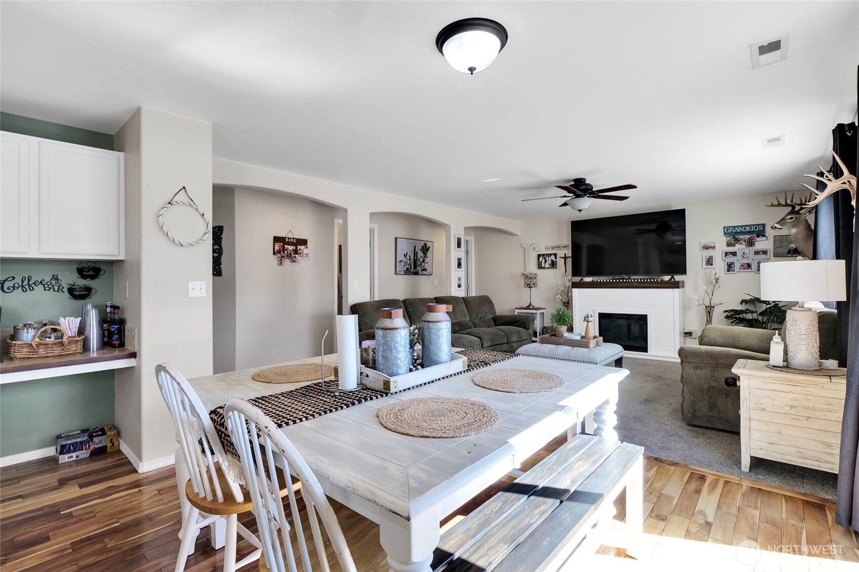 1407 E Crossroads Drive , Moses Lake, WA 98837