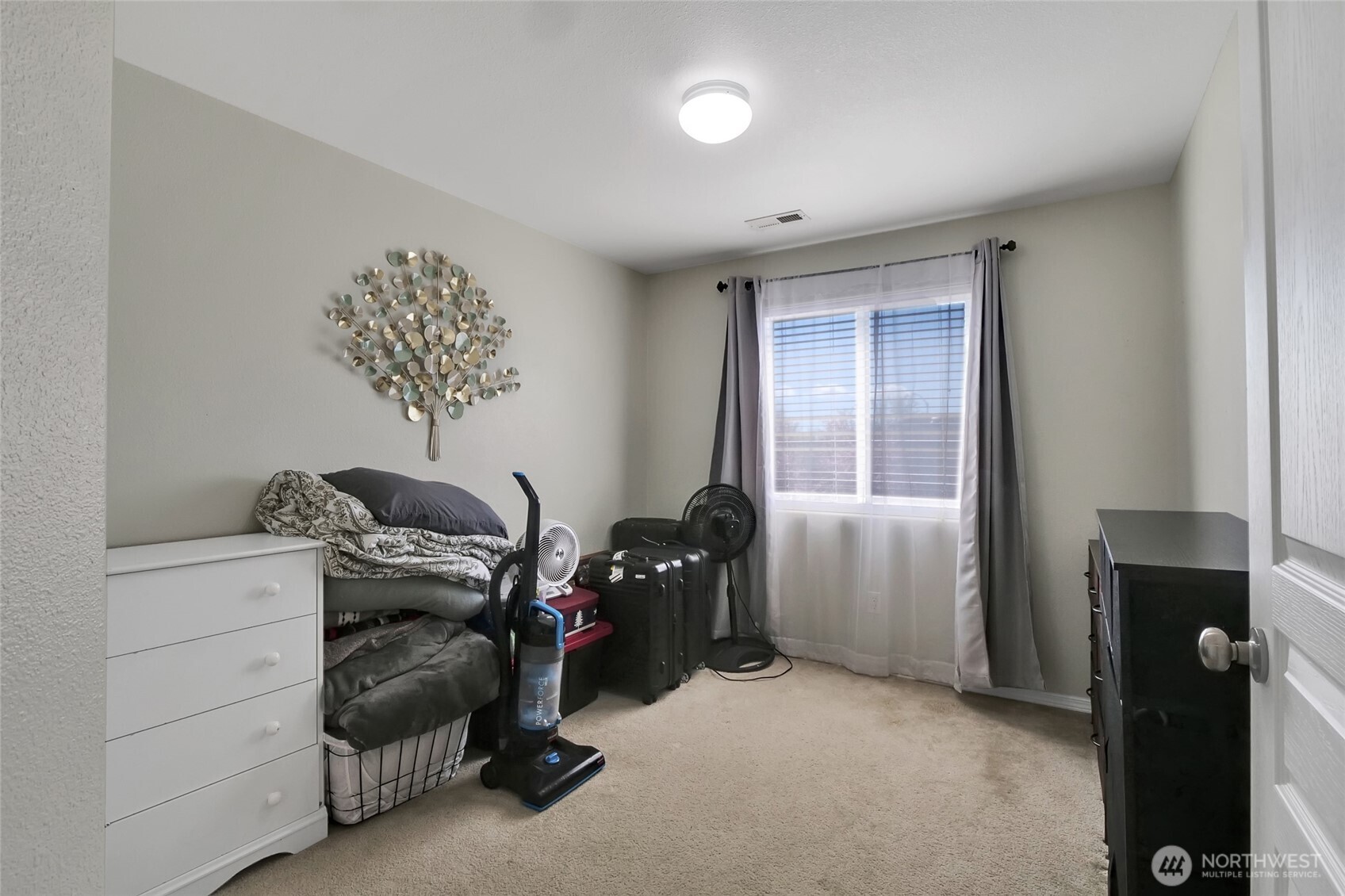 1407 E Crossroads Drive , Moses Lake, WA 98837