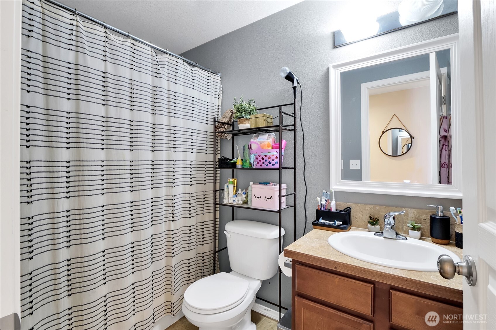 1407 E Crossroads Drive , Moses Lake, WA 98837