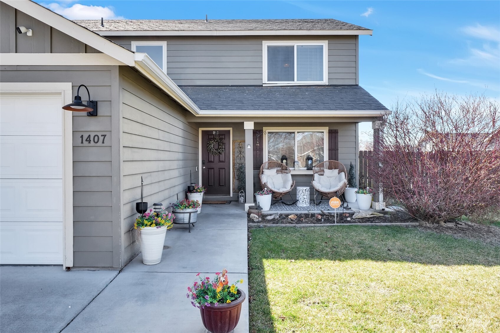 1407 E Crossroads Drive , Moses Lake, WA 98837