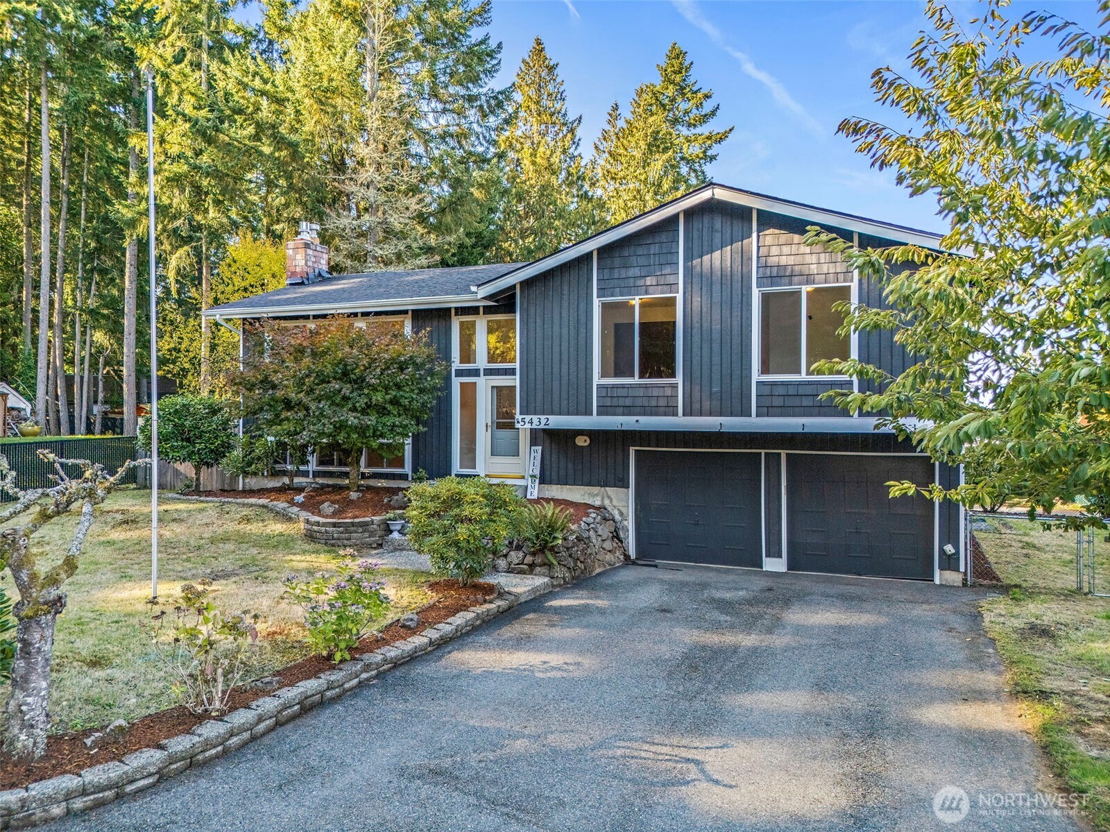 5432 Pineridge Court NE, Bremerton, WA 98311