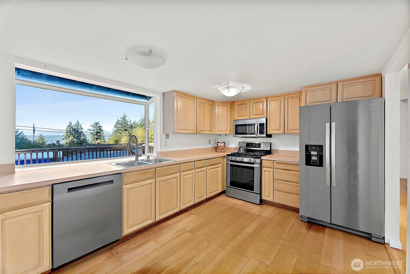 5432 Pineridge Court NE, Bremerton, WA 98311