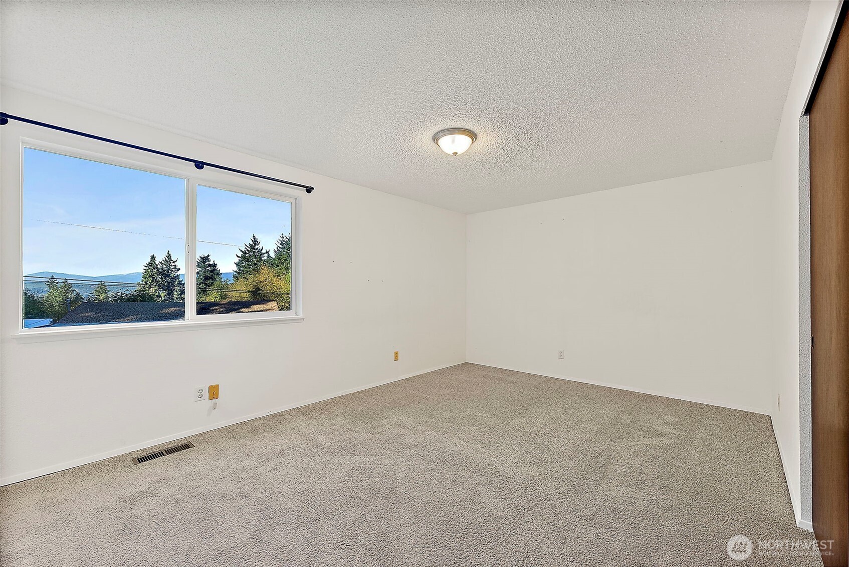 5432 Pineridge Court NE, Bremerton, WA 98311