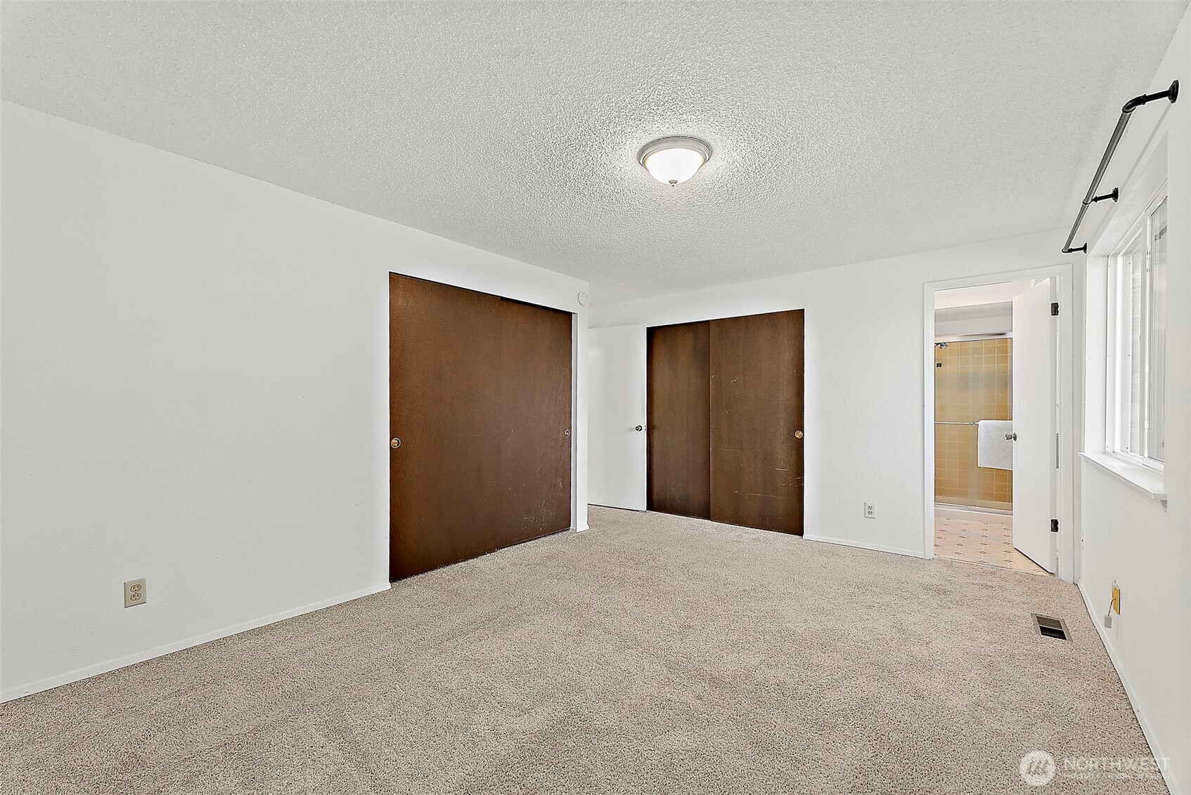 5432 Pineridge Court NE, Bremerton, WA 98311