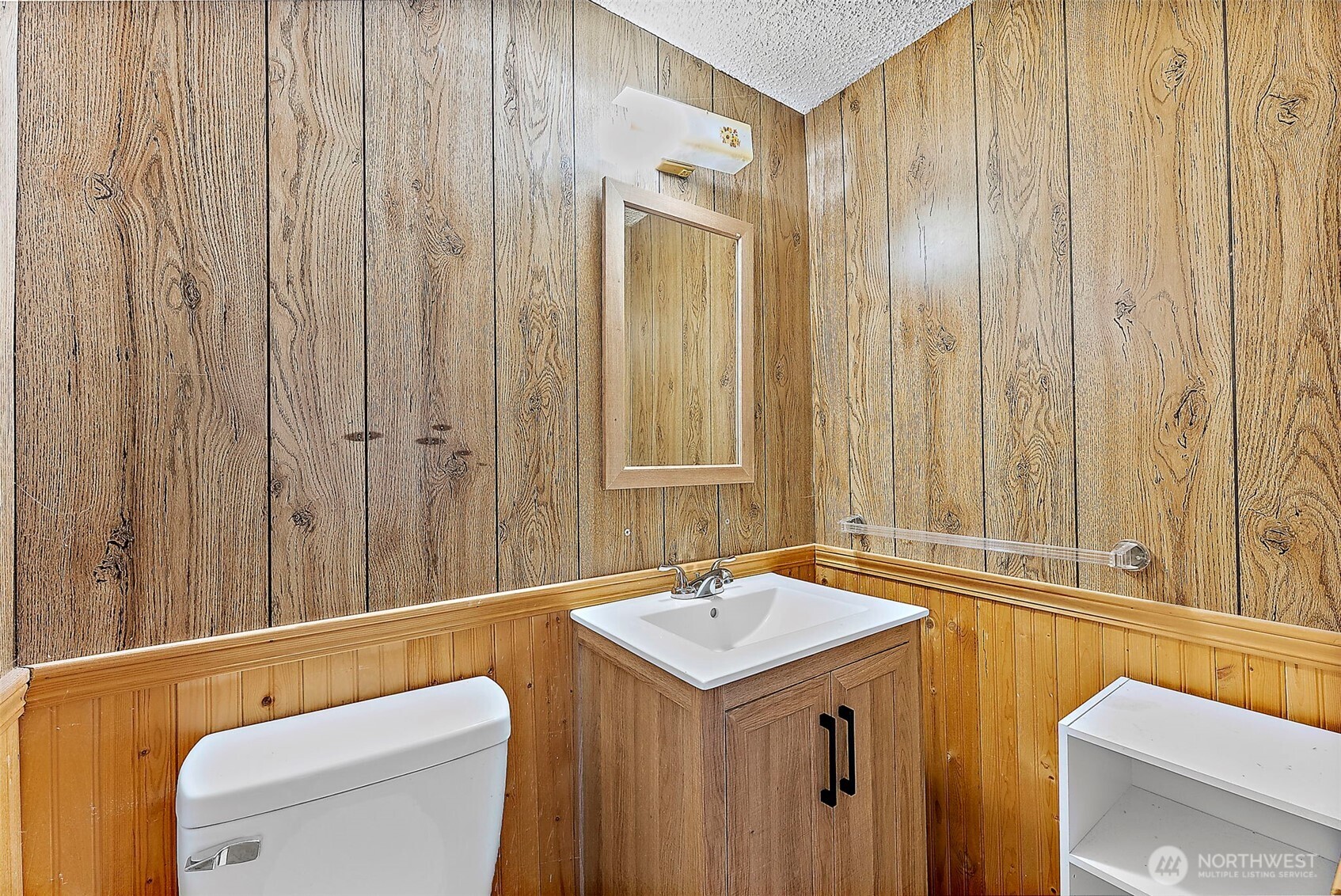 5432 Pineridge Court NE, Bremerton, WA 98311