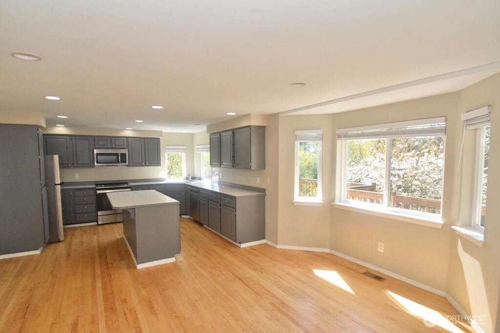 15915 66th Avenue NW, Stanwood, WA 98292