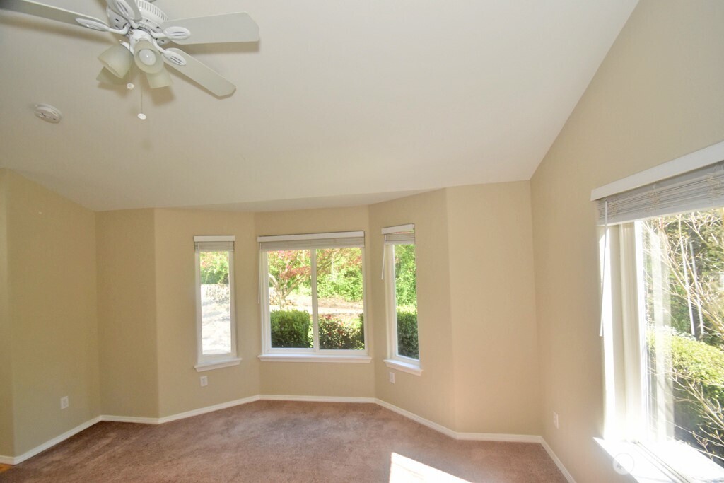 15915 66th Avenue NW, Stanwood, WA 98292