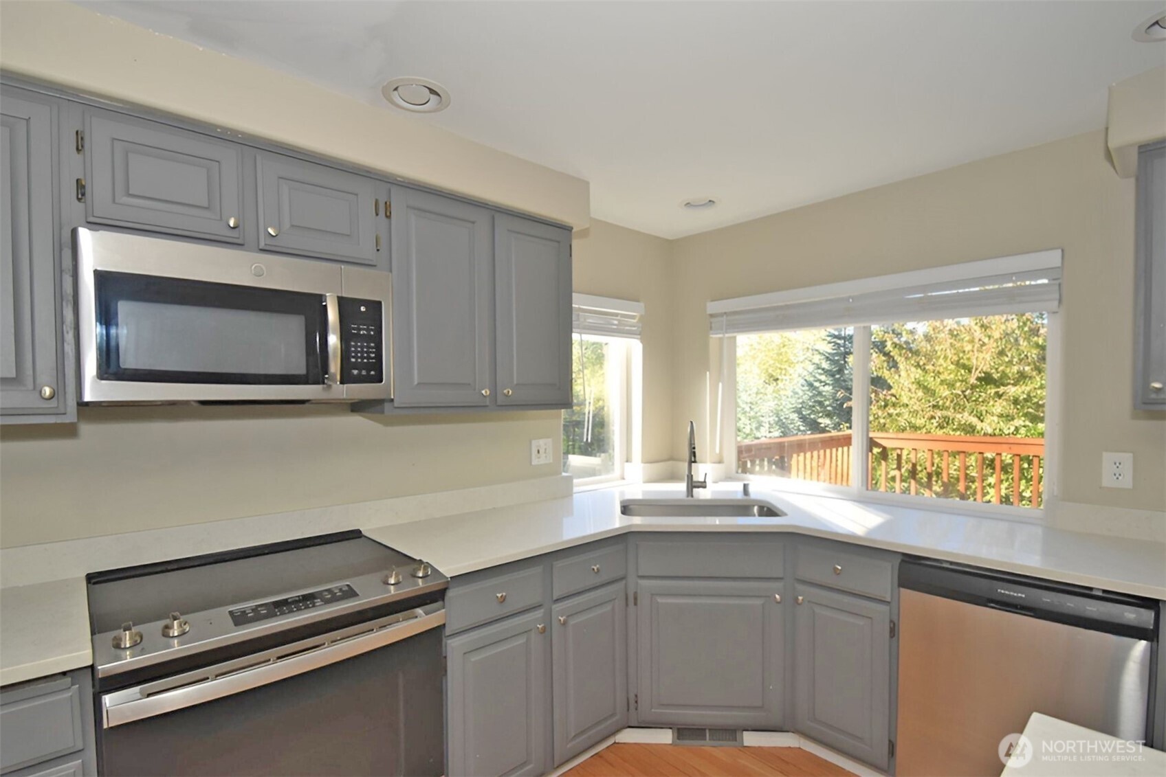 15915 66th Avenue NW, Stanwood, WA 98292