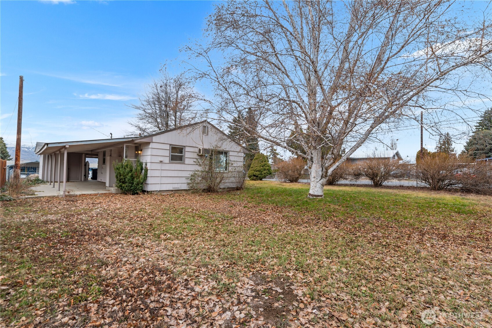 1100 3rd Street , East Wenatchee, WA 98802