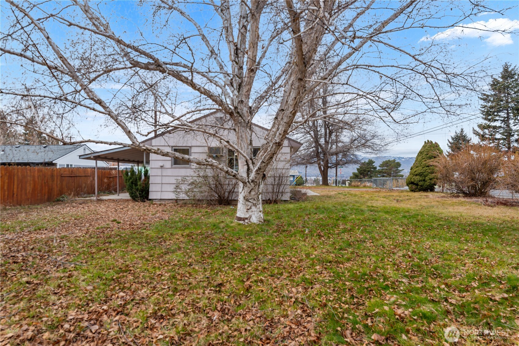 1100 3rd Street , East Wenatchee, WA 98802