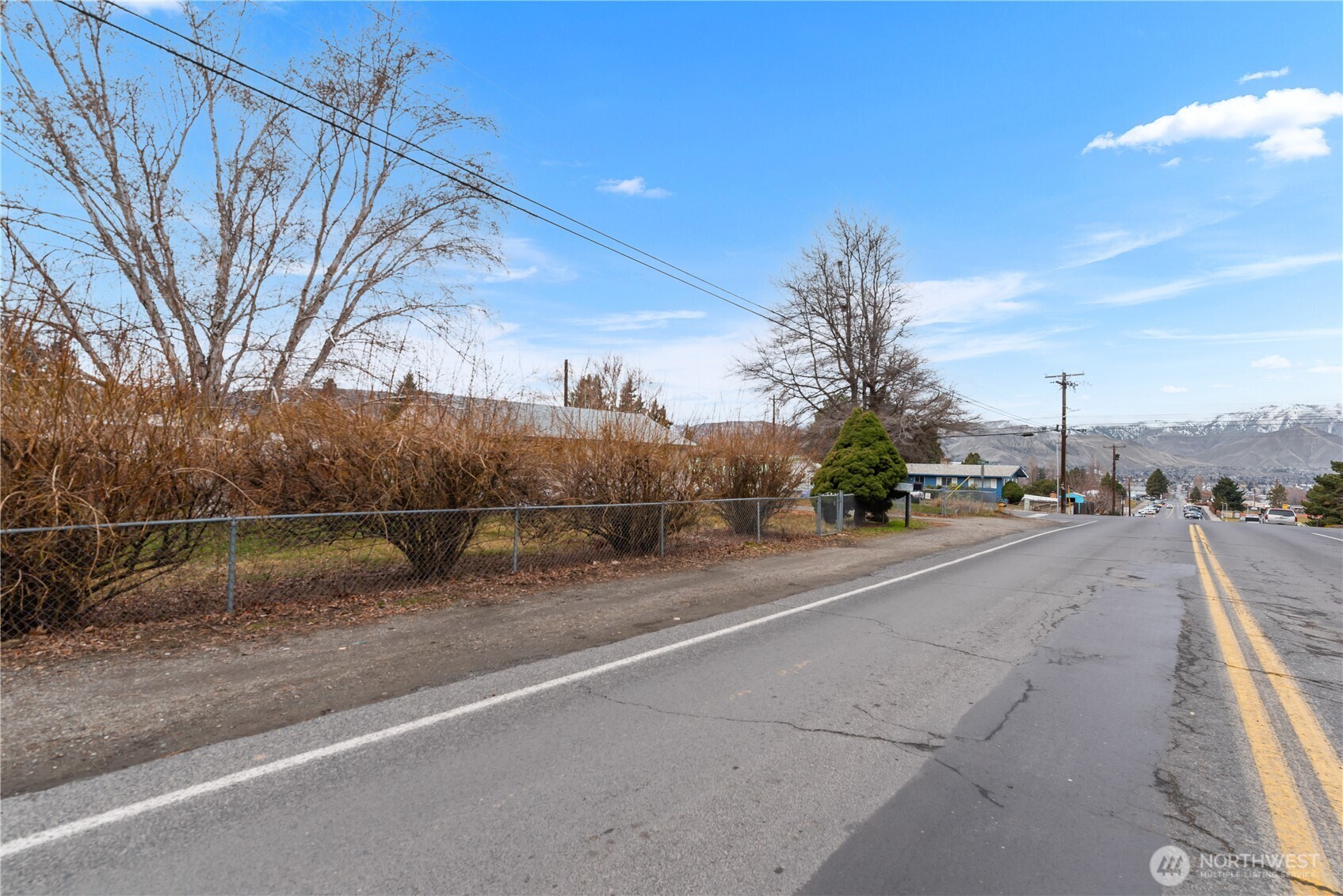1100 3rd Street , East Wenatchee, WA 98802