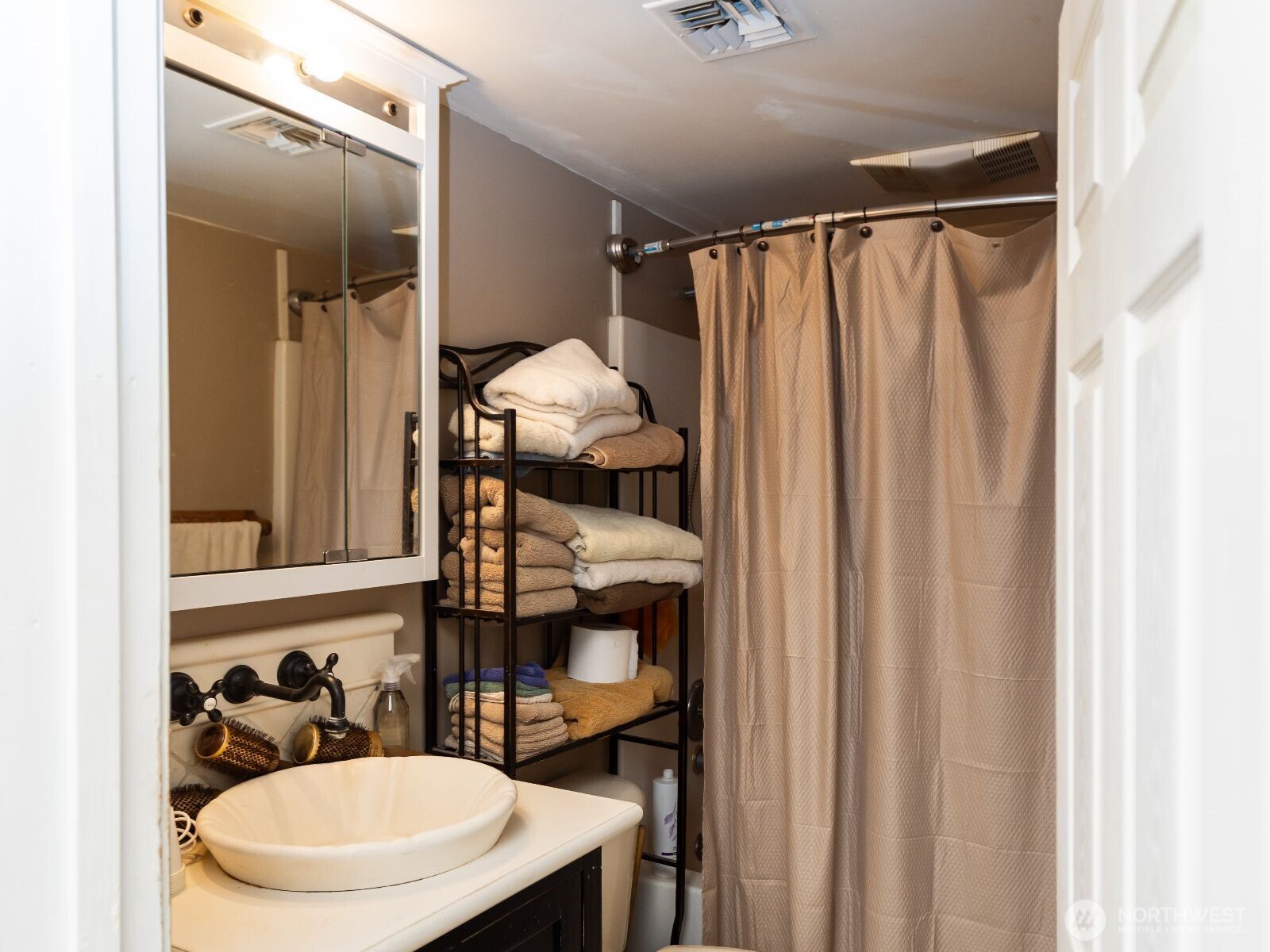 812 N Pfenning Road , Ellensburg, WA 98926-9594