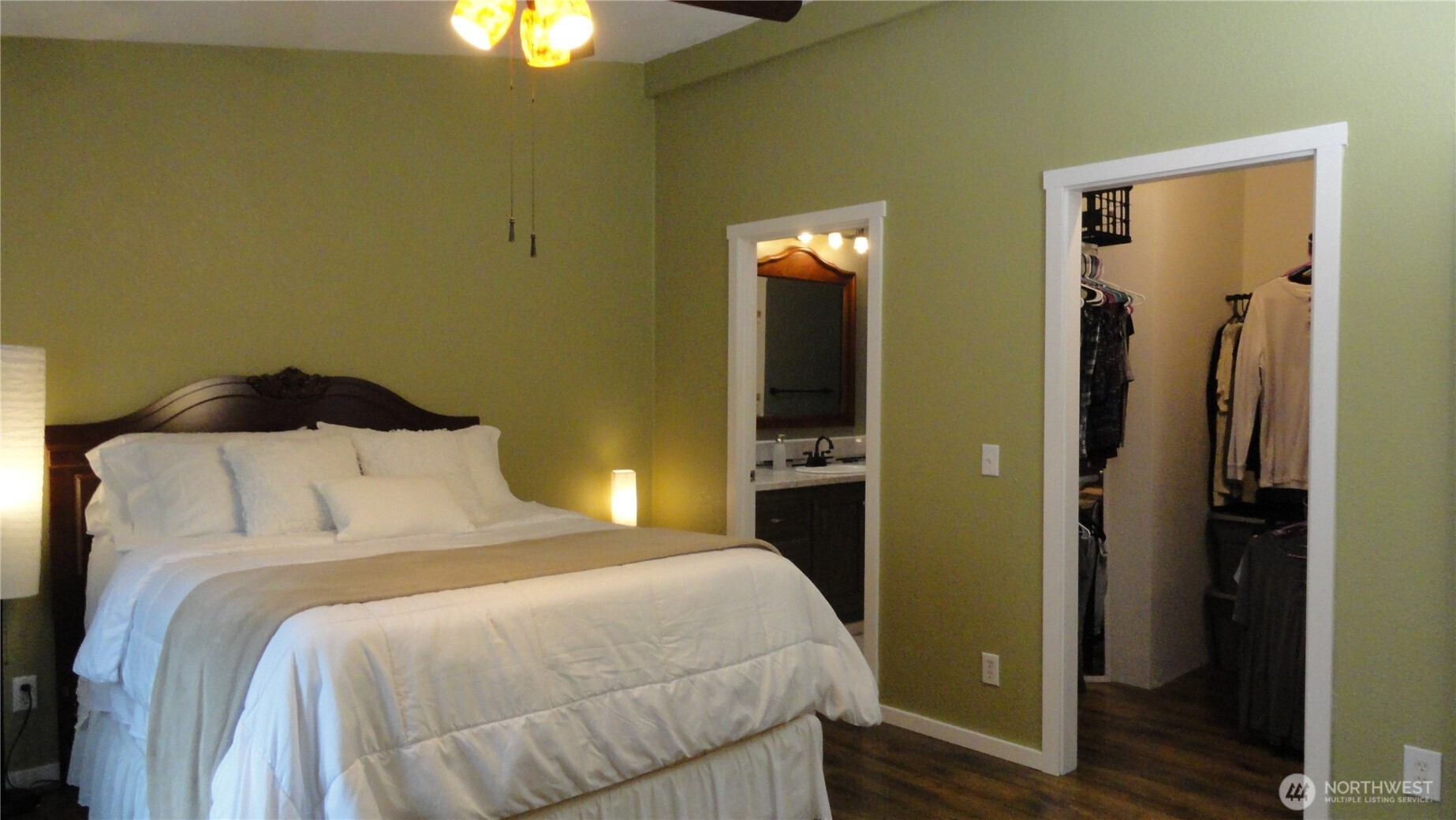 90 N Hamma Hamma Drive E, Hoodsport, WA 98548