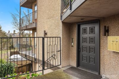 507 Howe Street #A, Seattle, WA 98109 - Photo 24