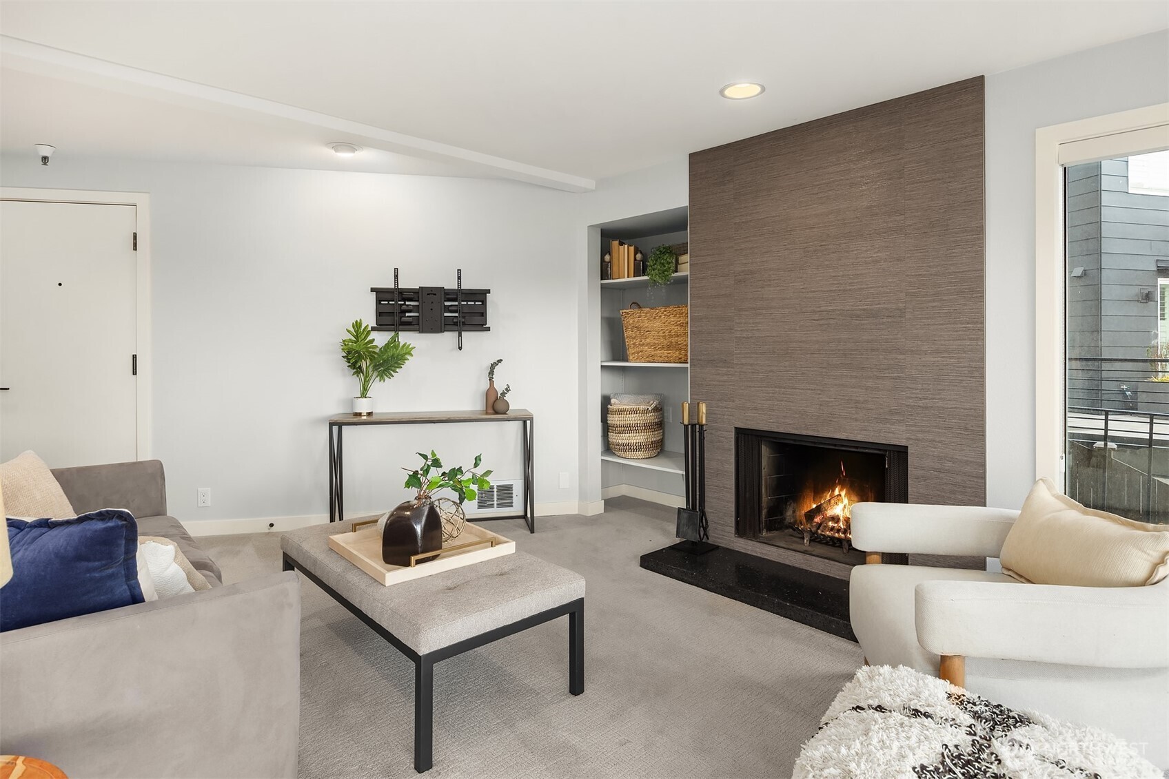 507 Howe Street #A, Seattle, WA 98109