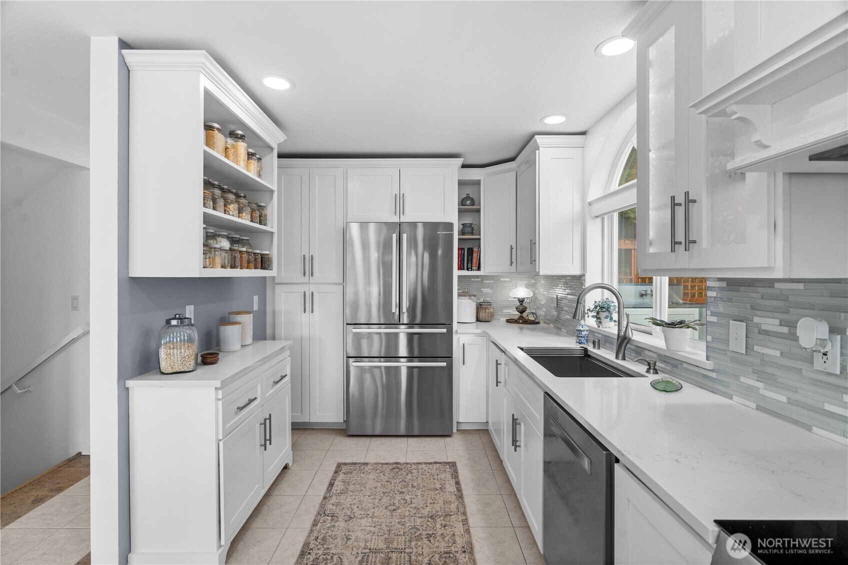 100 NE Alta Vista Drive , Belfair, WA 98528-9691