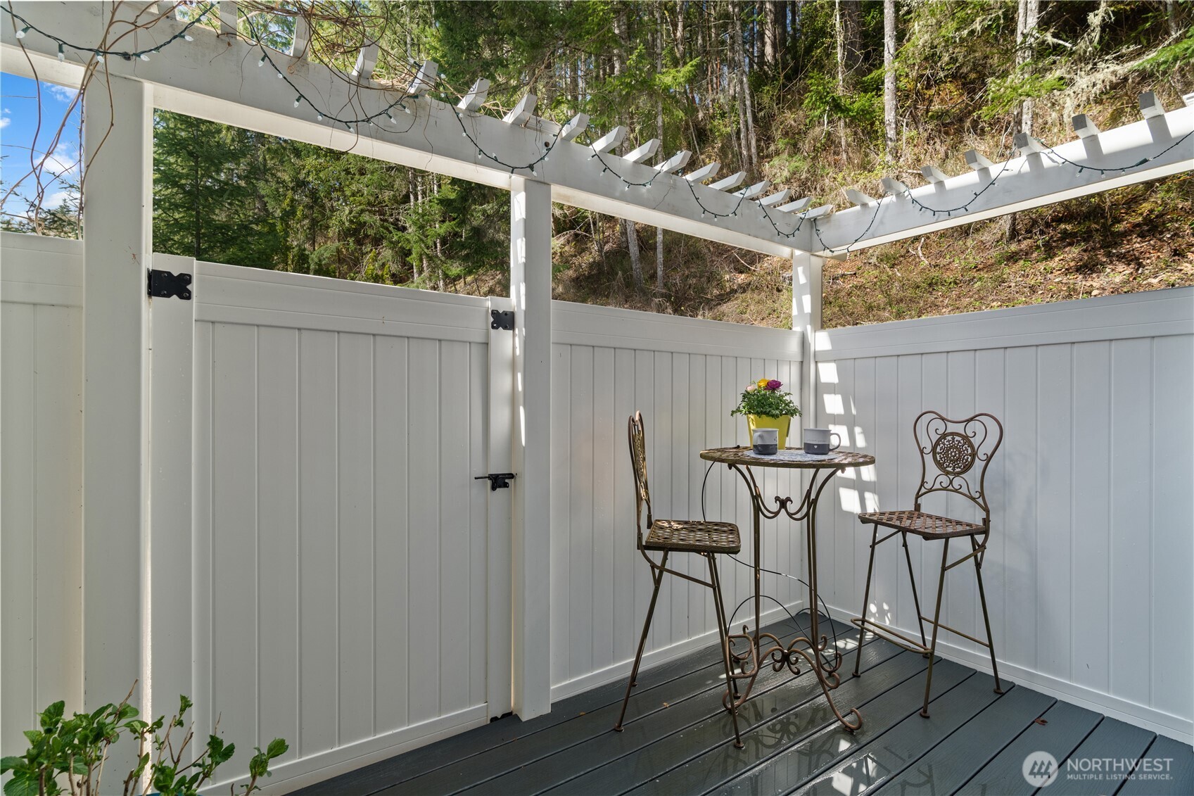 100 NE Alta Vista Drive , Belfair, WA 98528-9691