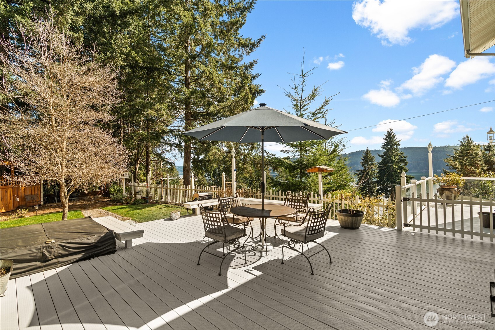 100 NE Alta Vista Drive , Belfair, WA 98528-9691