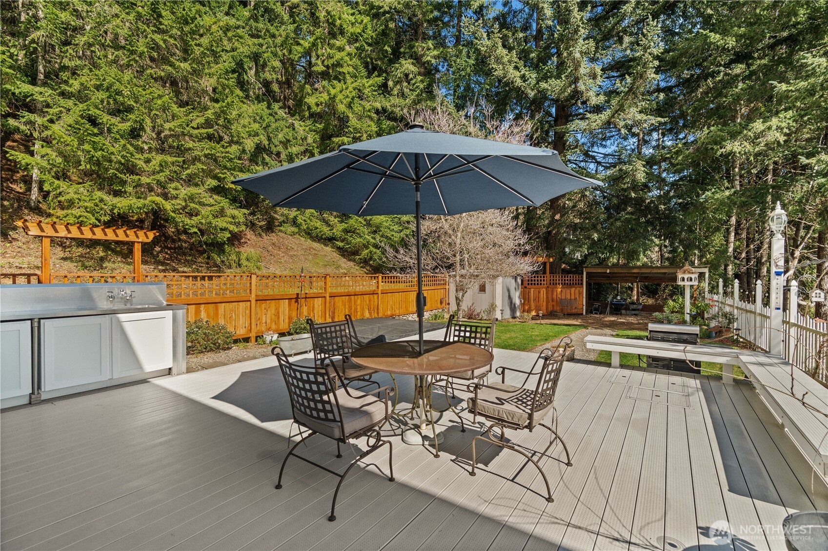 100 NE Alta Vista Drive , Belfair, WA 98528-9691